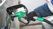 Путин подписал закон, направленный на стабилизацию цен на бензин